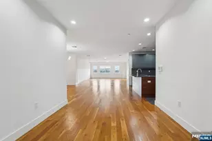 1 Executive 605, Fort Lee, NJ 07024 - Photo 28