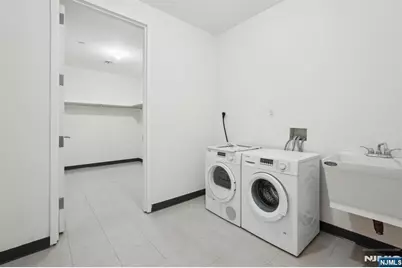 1 Executive 605 #605, Fort Lee, NJ 07024 - Photo 42