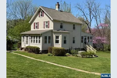 10 Bellows Lane, Montville Township, NJ 07082 - Photo 4