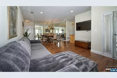 502 Brittany Drive 502 #502, Wayne, NJ 07470 - Photo 8