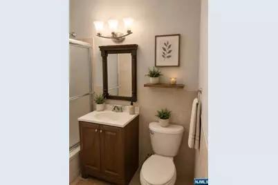285 Aycrigg Avenue 20C #20C, Passaic, NJ 07055 - Photo 4