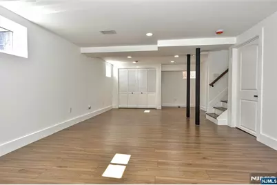 100 Chestnut Street, Rochelle Park Township, NJ 07662 - Photo 26