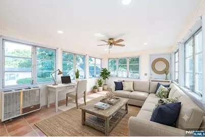 16 Lincoln Place, Waldwick, NJ 07463 - Photo 8