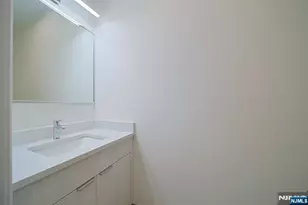 401 E Central Blvd 2E, Palisades Park, NJ 07650 - Photo 10