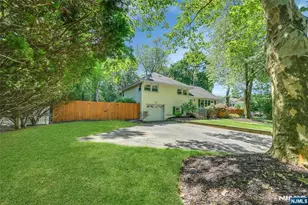 60 Everdell Ave, Hillsdale, NJ 07642 - Photo 2