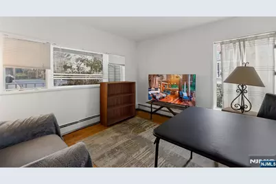2455 3rd Street, Fort Lee, NJ 07024 - Photo 18