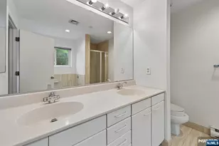 1 Peabody Ct 1001, Teaneck Township, NJ 07666 - Photo 22