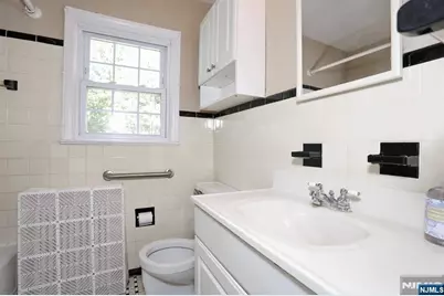 1806 Palisade Avenue, Teaneck Township, NJ 07666 - Photo 12
