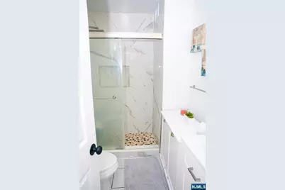 276 Prospect Street 5E #5E, East Orange, NJ 07017 - Photo 8