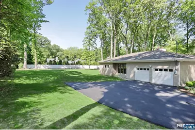 16 Cypress Peak Lane, Montvale, NJ 07645 - Photo 32