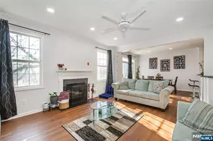 28 George Russell Way 14, Clifton, NJ 07013 - Photo 4