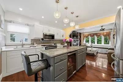 52 Barbara Drive, Pompton Lakes, NJ 07442 - Photo 10