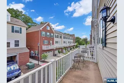 12 Litchfield Lane, Fair Lawn, NJ 07410 - Photo 22