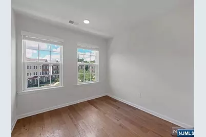 12 Litchfield Lane, Fair Lawn, NJ 07410 - Photo 24