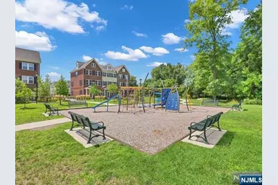 12 Litchfield Lane, Fair Lawn, NJ 07410 - Photo 36