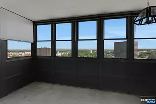 2000 Linwood Ave 15 H, Fort Lee, NJ 07024 - Photo 14