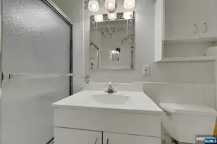 2000 Linwood Ave 15 H, Fort Lee, NJ 07024 - Photo 28