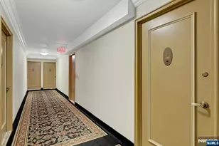 2000 Linwood Ave 15 H, Fort Lee, NJ 07024 - Photo 34