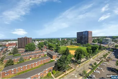 2000 Linwood Avenue 15 H #15 H, Fort Lee, NJ 07024 - Photo 6