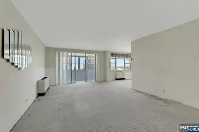 2000 Linwood Avenue 15 H #15 H, Fort Lee, NJ 07024 - Photo 12