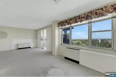 2000 Linwood Avenue 15 H #15 H, Fort Lee, NJ 07024 - Photo 22