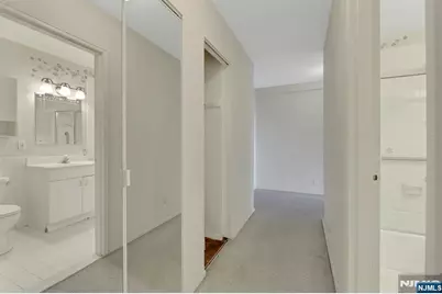 2000 Linwood Avenue 15 H #15 H, Fort Lee, NJ 07024 - Photo 34