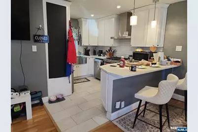 157 Johnson Avenue 4 #4, Hackensack, NJ 07601 - Photo 4