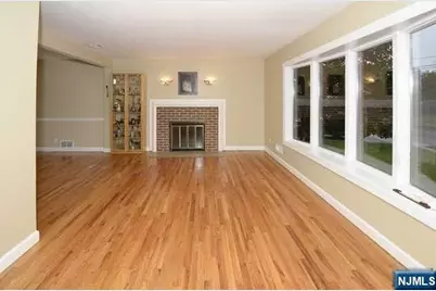 16-26 Alden Terrace, Fair Lawn, NJ 07410 - Photo 4