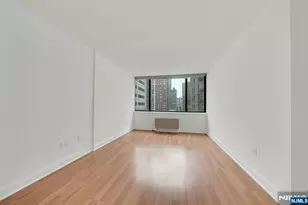 45 S River Dr 912, Jersey City, NJ 07310 - Photo 12