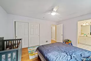9 Legend Hills Dr, Edgewater, NJ 07020 - Photo 14