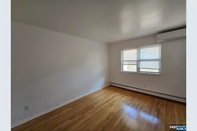 157 Morningside Lane, Palisades Park, NJ 07650 - Photo 6