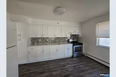 157 Morningside Lane, Palisades Park, NJ 07650 - Photo 4
