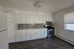 157 Morningside Ln, Palisades Park, NJ 07650 - Photo 4