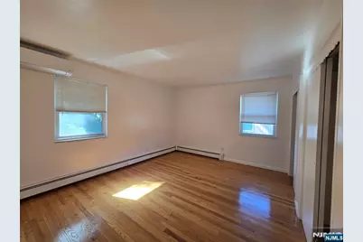 157 Morningside Lane, Palisades Park, NJ 07650 - Photo 8