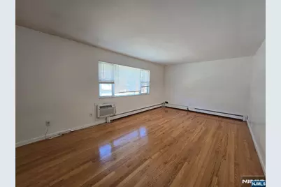 157 Morningside Lane, Palisades Park, NJ 07650 - Photo 2
