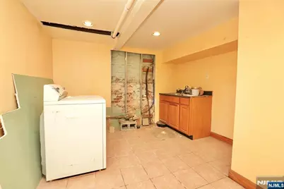 566-568 Highland, Newark, NJ 07104 - Photo 30