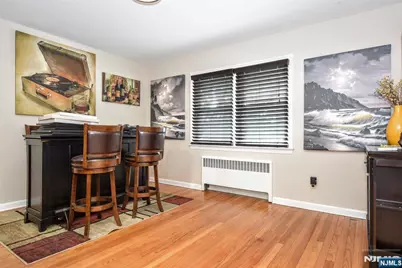 84 Burton Avenue, Hasbrouck Heights, NJ 07604 - Photo 14
