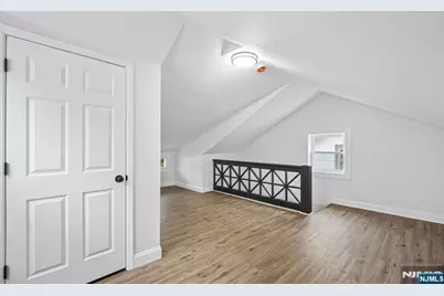 18 Hilton Avenue, Maplewood, NJ 07040 - Photo 18