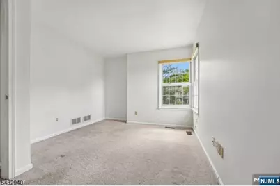 32 Kent Drive C0148 #C0148, Roseland, NJ 07068 - Photo 22