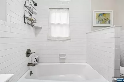 163 Poplar Avenue, Hackensack, NJ 07601 - Photo 40