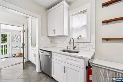 163 Poplar Avenue, Hackensack, NJ 07601 - Photo 20