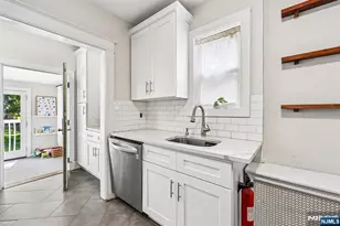 163 Poplar Ave, Hackensack, NJ 07601 - Photo 20
