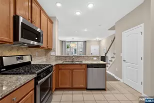 93 Wesmont Drive, Wood Ridge, NJ 07075 - Photo 10