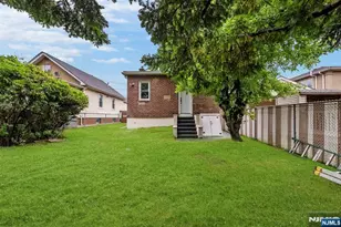 484 Sylvan St, Saddle Brook Township, NJ 07663 - Photo 24