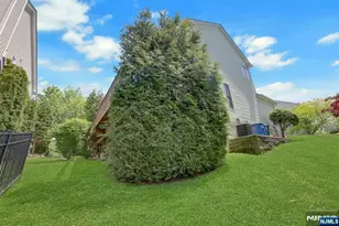 81 Lafayette Cir, Totowa, NJ 07512 - Photo 38