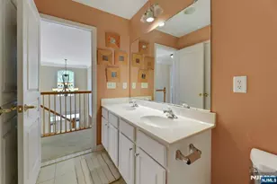 81 Lafayette Cir, Totowa, NJ 07512 - Photo 32