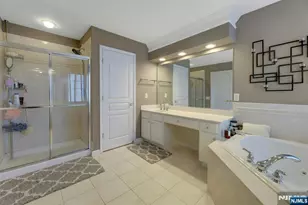 81 Lafayette Cir, Totowa, NJ 07512 - Photo 24