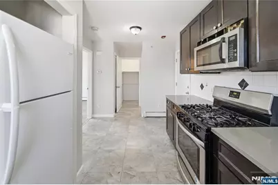 35 Columbia Avenue, Passaic, NJ 07055 - Photo 8
