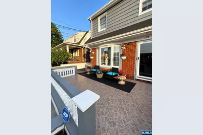 292 Florida Avenue, Paterson, NJ 07503 - Photo 2