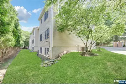 9 Franklin 9A #9A, Montvale, NJ 07645 - Photo 16